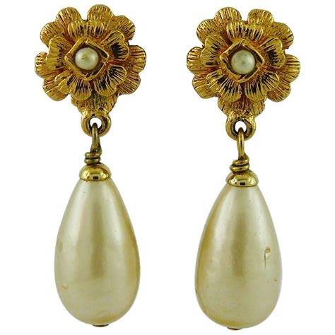 chanel vintage earrings pearl|old chanel pearl earrings.